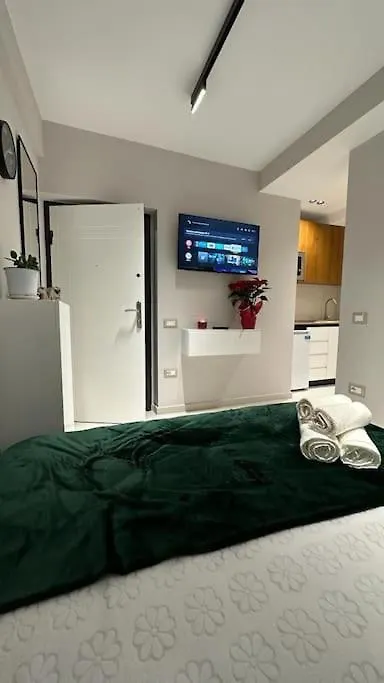 Host Apartament Elio Tirana
